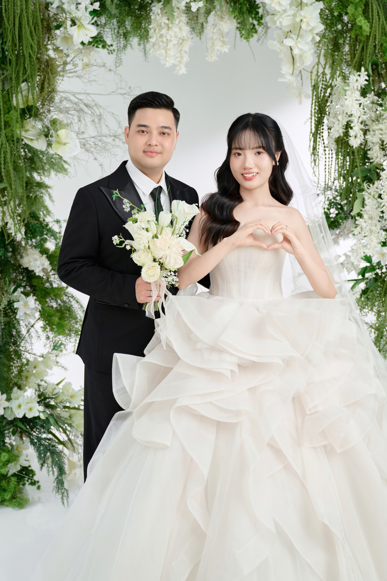 Việt Hoàng & Mai Anh