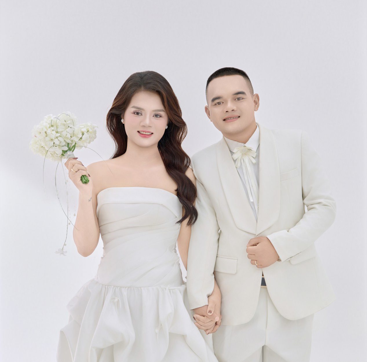 Đình Thiết – Vương Hương